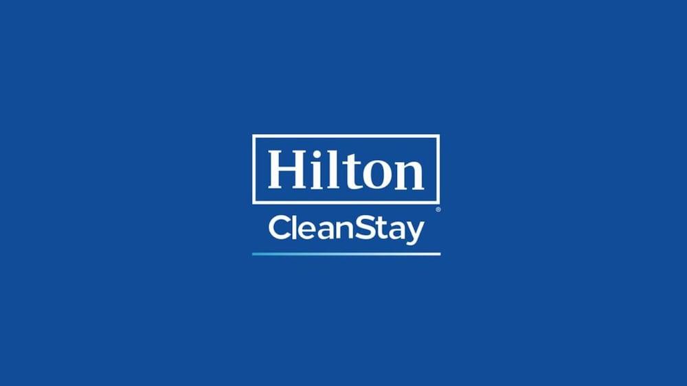 Hampton Inn טופיקה מראה חיצוני תמונה