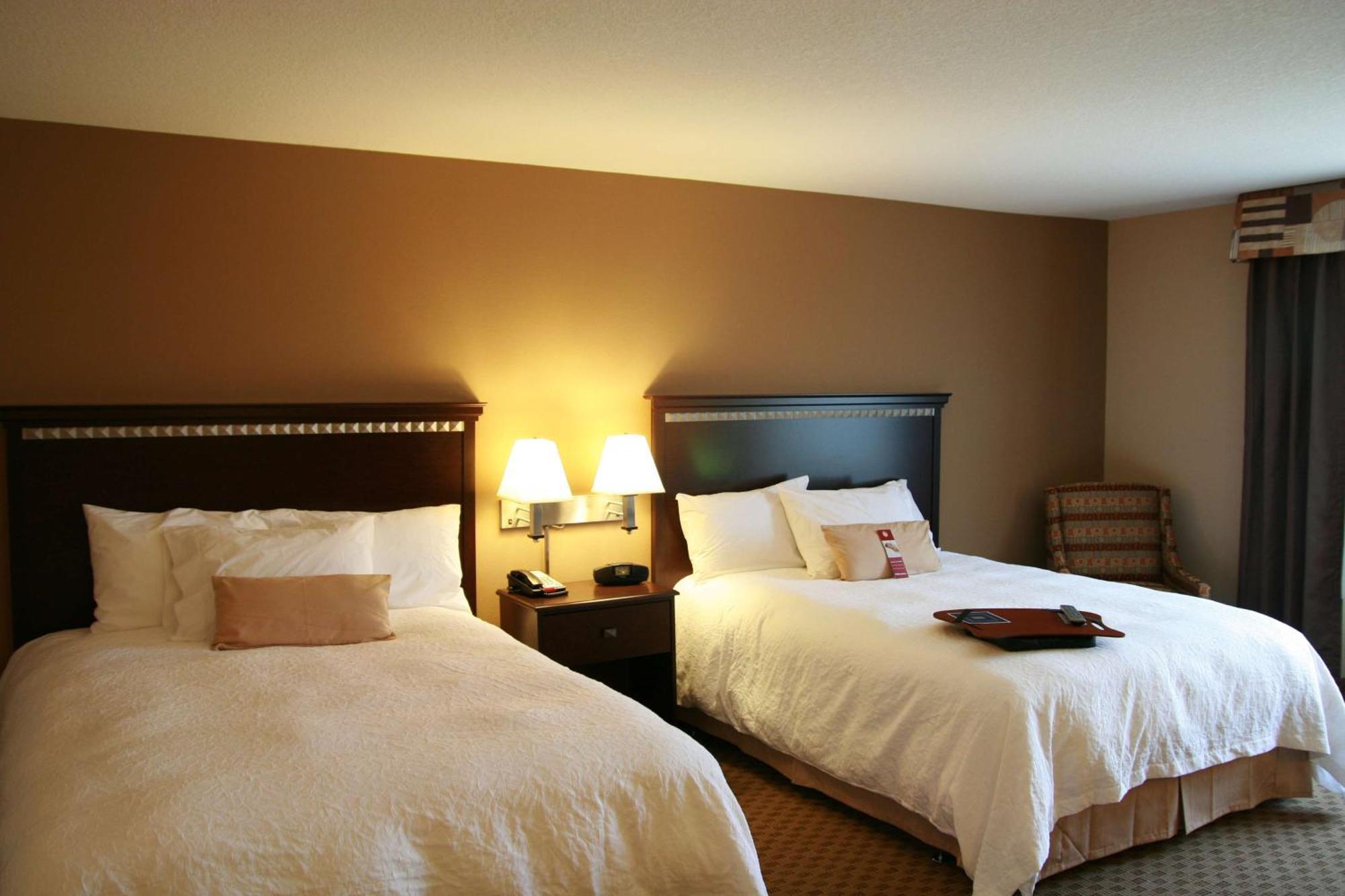 Hampton Inn טופיקה מראה חיצוני תמונה